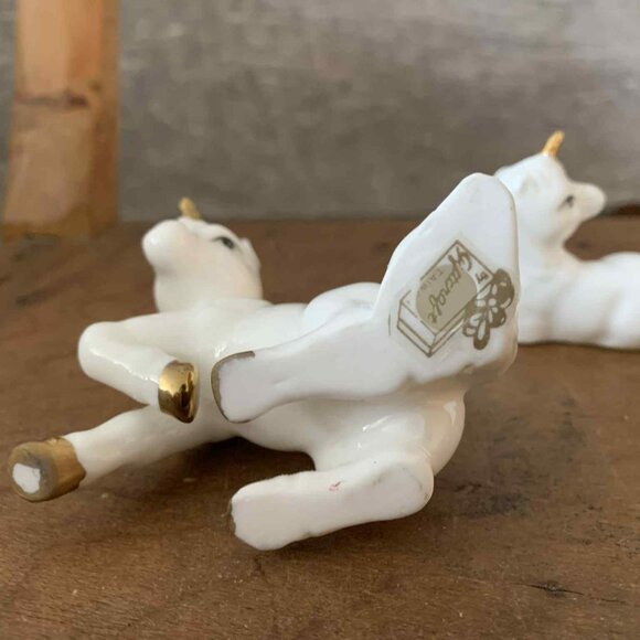 Vintage Giftcraft 18k Gold and Porcelain Little Unicorns | Vintage & Preserved - Picture 4 of 5